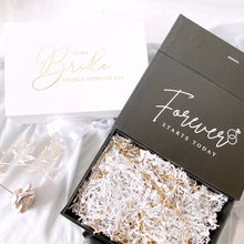 Load image into Gallery viewer, The Classic Wedding Box